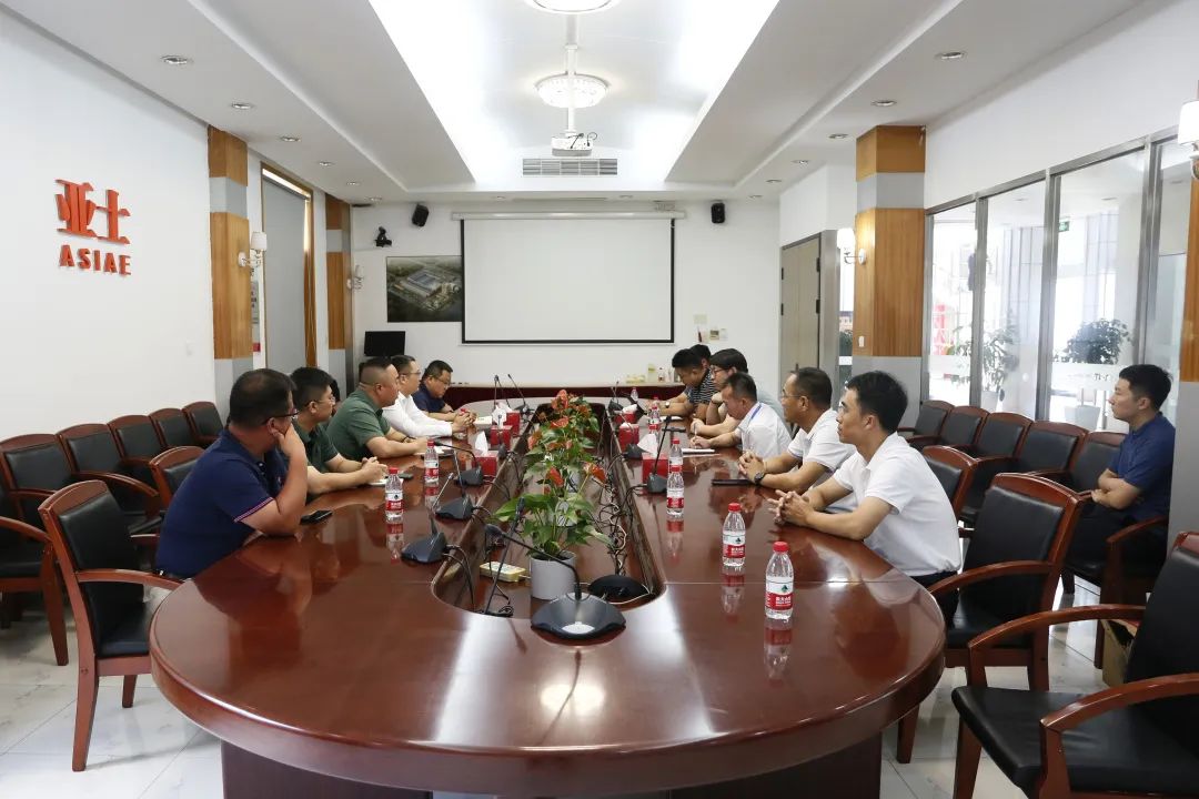 推动战略相助，，，，，，，，北方抖圈集团携手亚士创能